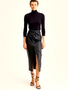 NWT Mango Black Faux Leather Twist-Front Midi Skirt Size Small